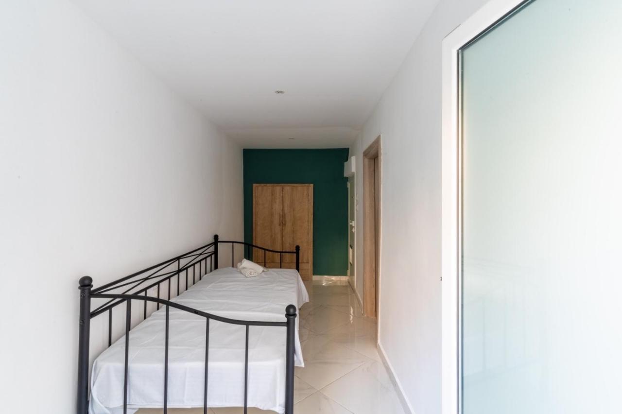 Aiolos Luxury Suite 3 Agios Dimitrios Near Metro Athén Kültér fotó